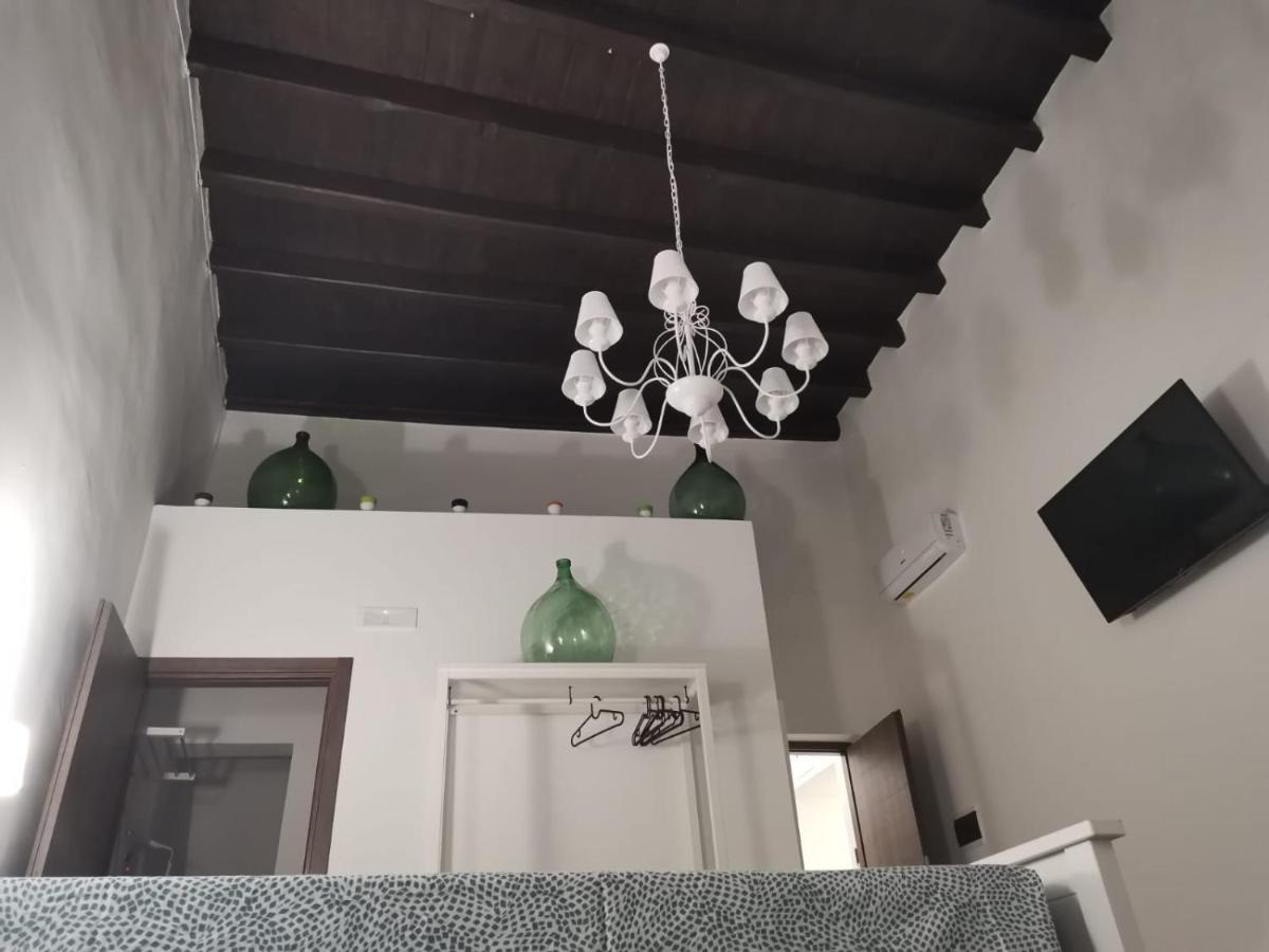La Serva Padrona Таранто Экстерьер фото
